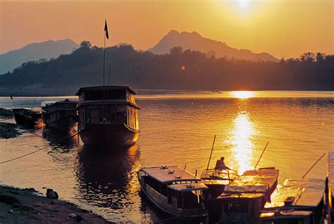 Southern Laos River Cruise Trips with Wat Phou Cruise