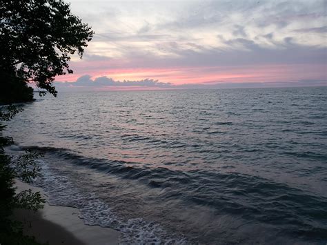 Lake Huron Sunset : r/Michigan