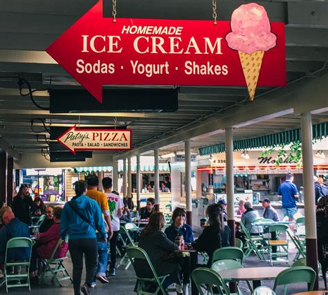 The Historic Farmers Market in the Heart of Los Angeles