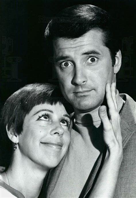 Press photo of Lyle Waggoner and funny lady Carol Burnett, 1969. | Lyle waggoner, Carol burnett ...