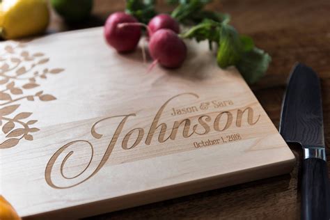 Oak Tree, Cutting Board Personalized , Engraved Wood Cutting Board