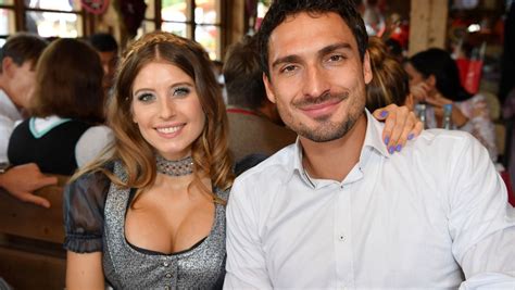 Mats Hummels und Cathy Hummels sind Eltern geworden - DER SPIEGEL