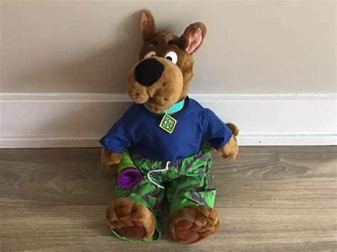 Scooby-doo 1998 Hanna Barbera Scooby Doo With Flashlight Interactive Toy Stuffed Animal Plush ...