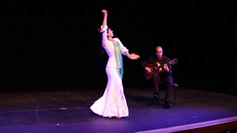 Flamenco Tangos - Guitar and Dance - YouTube