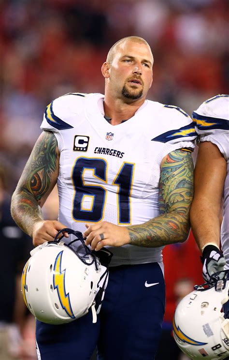 Chargers' Nick Hardwick is latest retired lineman to drop massive weight