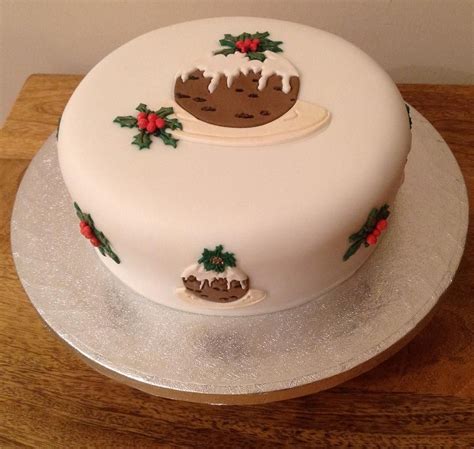 CHRISTMAS pudding cake | Christmas cake, Pudding cake, Holiday cakes christmas