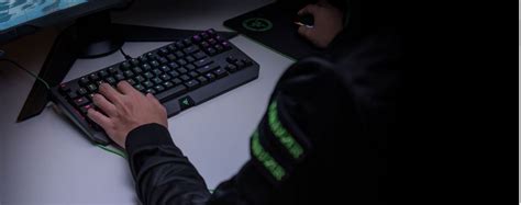 Razer BlackWidow Elite RGB Mechanical Gaming Keyboard, Green Switch ...