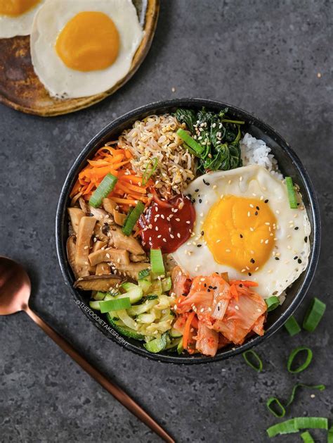 Vegan Korean Bibimbap (Mixed Rice Bowl) with Gochujang Sauce - The Foodie Takes Flight