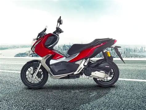 Honda ADV 150 Base 2023 - Specs, Features & Images