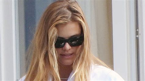 Nina Agdal’s Engagement Ring In New Photo Amid Logan Paul Engagement ...