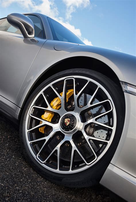 Porsche-911-Turbo-S wheels and tires – Infinite-Garage