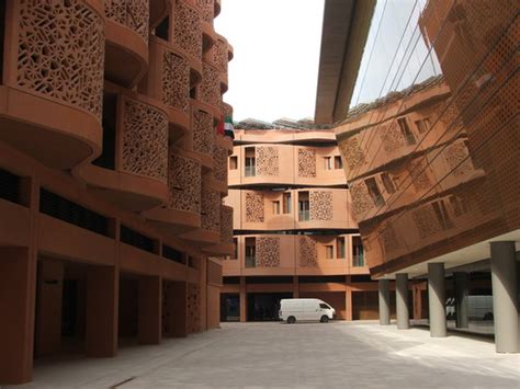 Inside Masdar City | ArchDaily