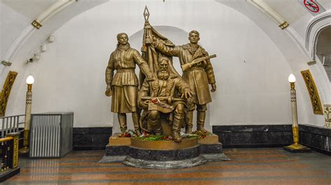 10 most interesting sculptures in the Moscow metro - Russia Beyond