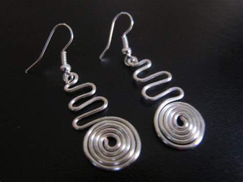 Naomi's Designs: Handmade Wire Jewelry: Funky silver wire wrapped ...