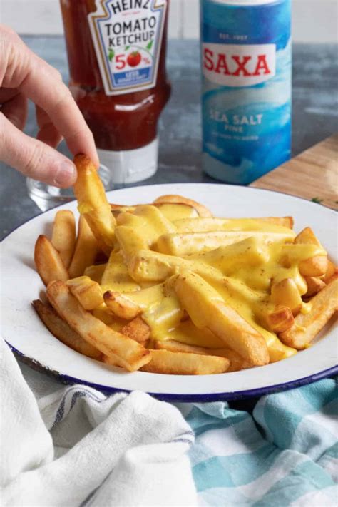 Easy Cheesy Chips Recipe - Effortless Foodie