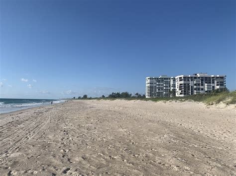 Oceanfront Highrise Condo in Hutchinson Island Vacation Rentals