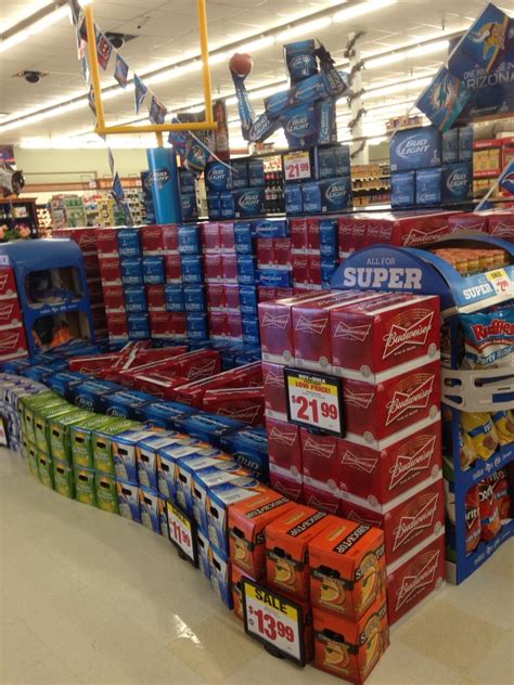 Creative beer display #rjcm | Beer display, Pallet display, Pop display