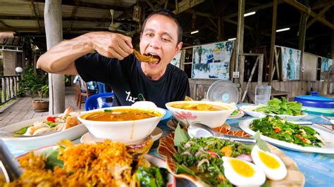 Best TURMERIC FISH FRIES! Southern Thai Food in Trang, Thailand! - Mark ...