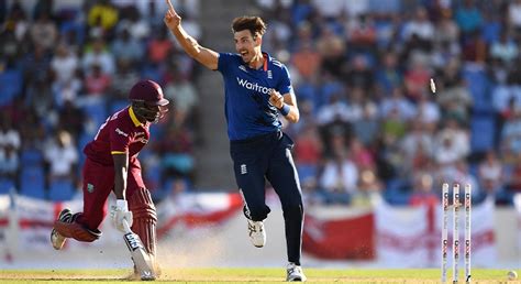 Former England bowler Steven Finn retires after injury battle