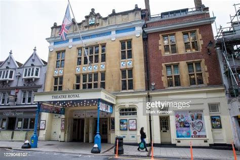 321 Theatre Royal Windsor Stock Photos, High-Res Pictures, and Images ...