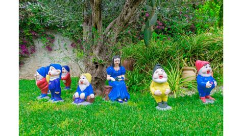 7 Dwarfs Names - Know All the Seven Dwarfs Names and Fun Facts!