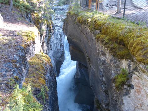 Maligne Canyon Trail (Jasper) - The Good, The Bad and the RV