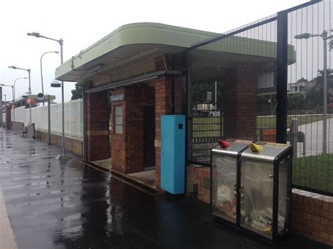 Cronulla Station platform entrance shelter | Philip Mallis | Flickr