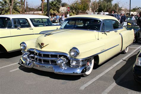 1953 Cadillac DeVille - Information and photos - MOMENTcar