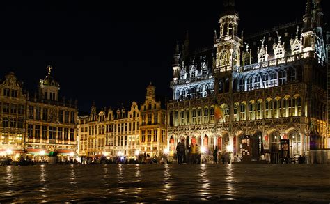 Brussels - The Magnificent Grand Place At Night Photograph by Georgia ...