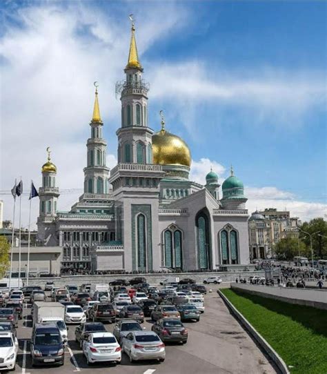 Moscow Cathedral Mosque, Russia. | Moscow cathedral, Mosque, Taj mahal