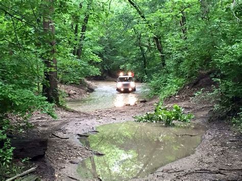 River trail drive in Badlands Attica, Indiana. | Badlands, Attica ...