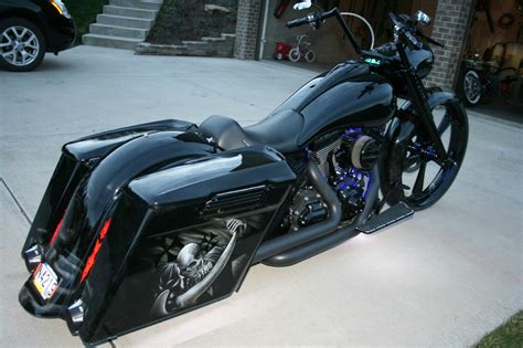 2009 HARLEY DAVIDON CUSTOM ROAD KING BAGGER SHOW BIKE 26" RIM, AIR RIDE, BLACK