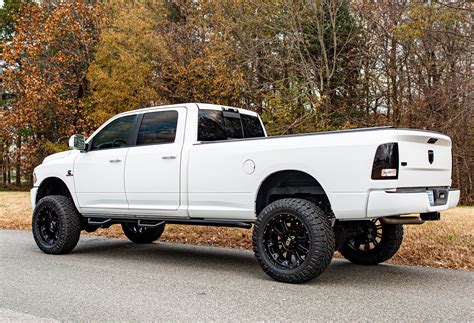 White Dodge RAM 2500 — Dreamworks Motorsports