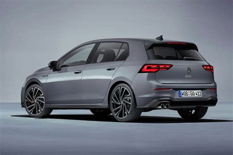 2024 Volkswagen Golf Gtd - Shir Yvette