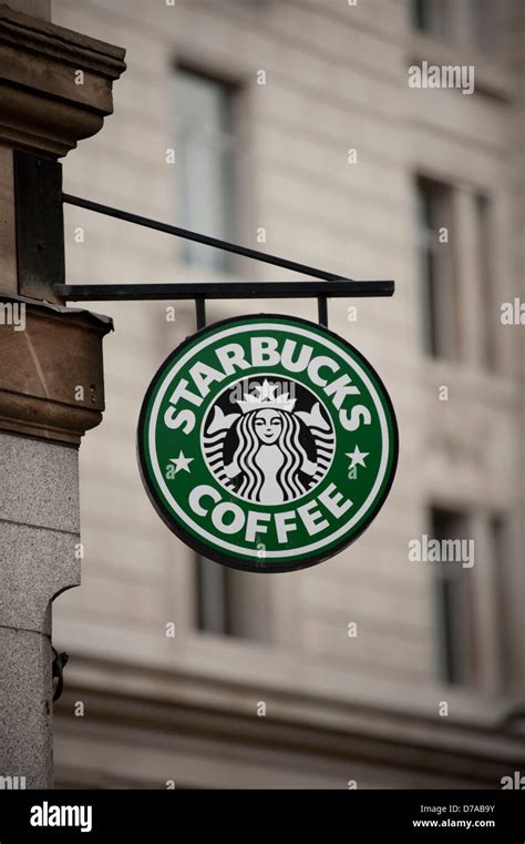 Starbucks coffee sign logo hi-res stock photography and images - Alamy