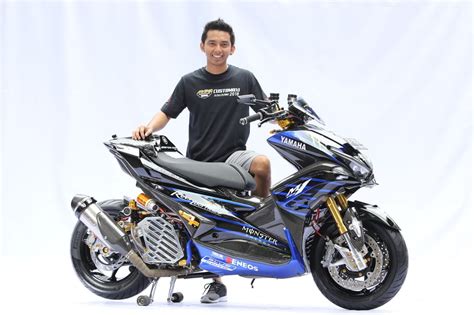 Modifikasi Yamaha Aerox 155 Menjadi "King Of Maxi series" | Gilamotor