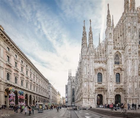 Milan City Center & Duomo di Milano Fast-Track Private Tour