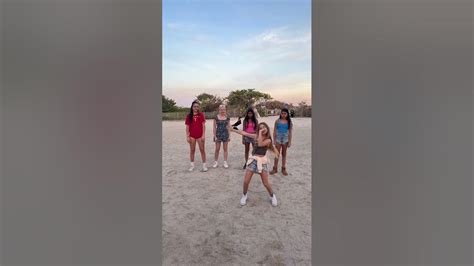 Dance with my girls 🍭🩷💛🩵🖤🧡 - YouTube