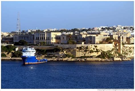 Kalkara, viewed from the British Hotel, Valletta. (Photo ID 15790-kalkara)