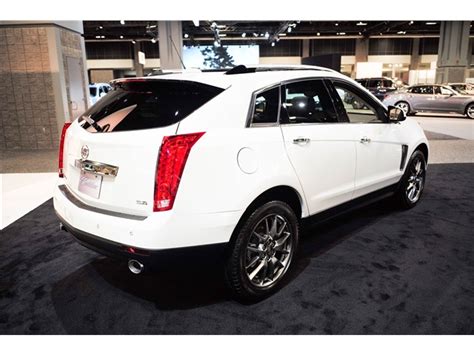 2016 Cadillac SRX: 70 Exterior Photos | U.S. News