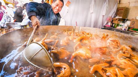 Extreme Chinese Street Food - JACUZZI CHICKEN and Market Tour in ...