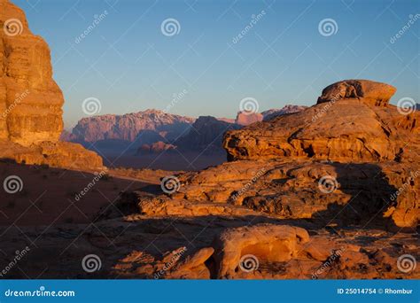 Sunrise in Wadi Rum stock photo. Image of morning, wait - 25014754