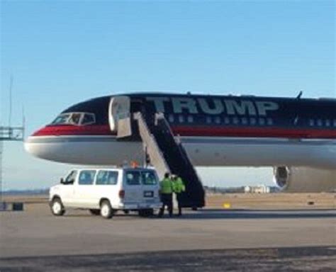 Donald Trump's Jet Makes Emergency Landing in Tennessee | Newsmax.com