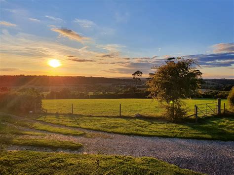 BOW HILL FARM - Campground Reviews (Chichester, England) - Tripadvisor