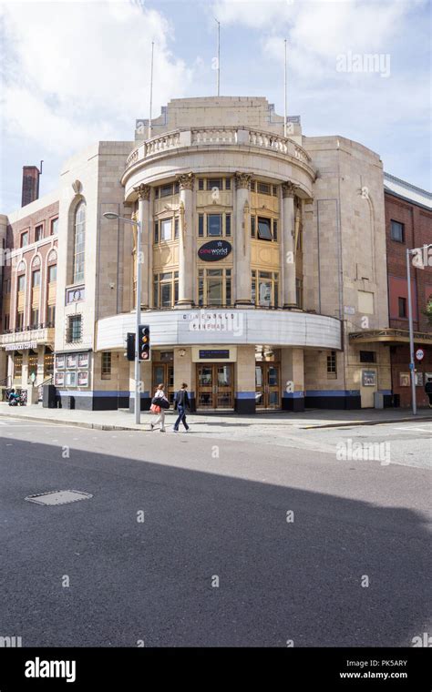 Cineworld Cinema, Fulham Road, London SW10, UK Stock Photo - Alamy