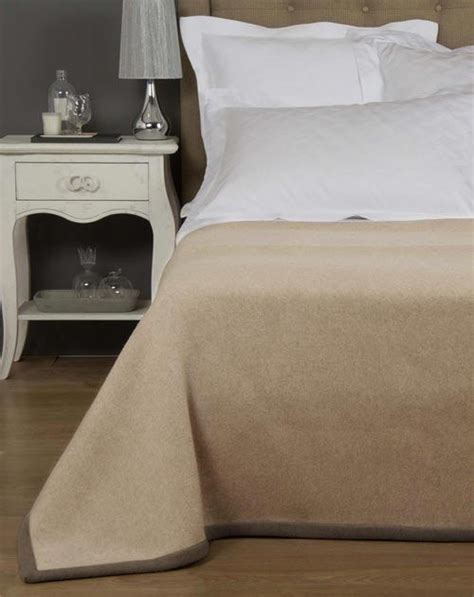 Cashmere Blankets & Throws - Our Collection | MaisonCashmere