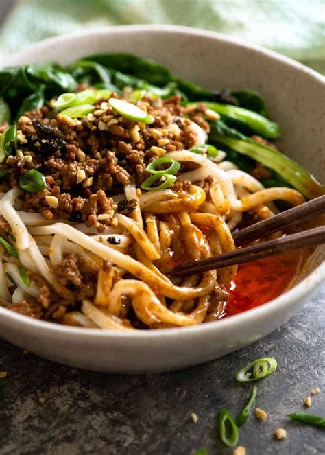 Dan Dan Noodles (Spicy Sichuan noodles) - Yummy Recipe