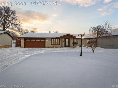 Waterfront - Waterford MI Waterfront Homes For Sale - 28 Homes | Zillow