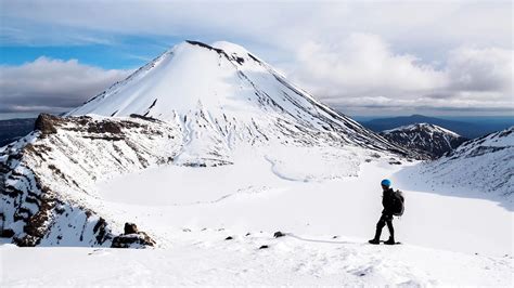 Escape The Masses: Tongariro Winter Crossing