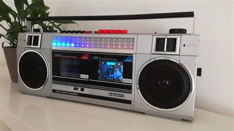 Remodeled 80s Boombox - YouTube